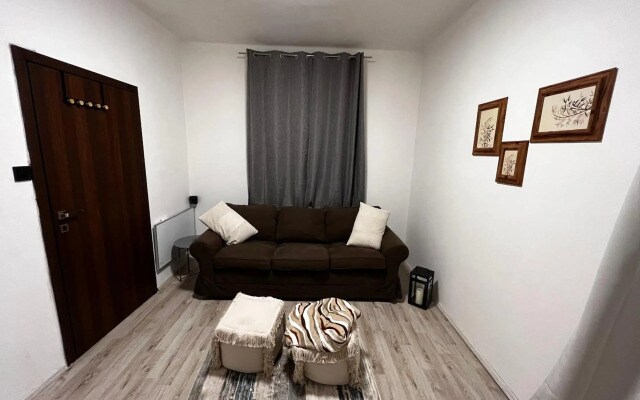 Large 3 bedroom apartment with billiard and view