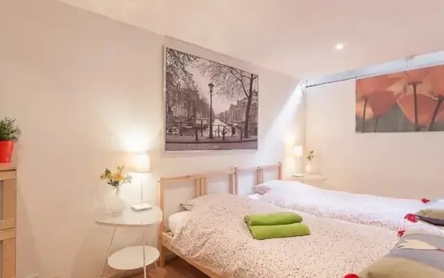 B&B with garden in Amsterdam