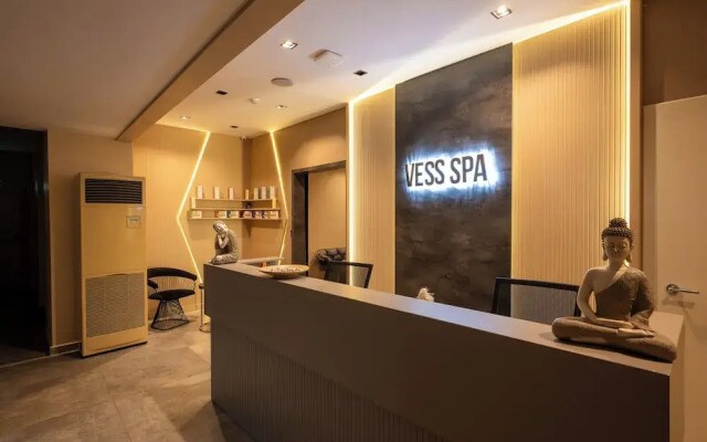 Vess Hotel & SPA
