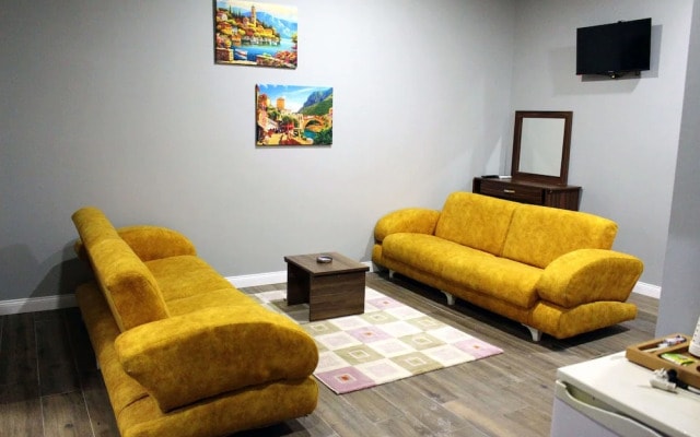 Big Life Hotel