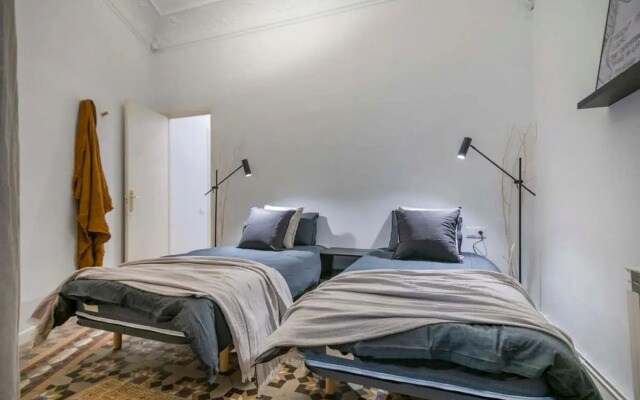 Elegant 4 bedrooms 3 bathrooms Catalan home