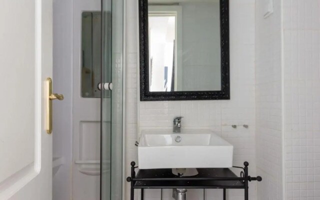 Nice Flat -200m Center-2 Baths- 3 Bedrooms 5Pers