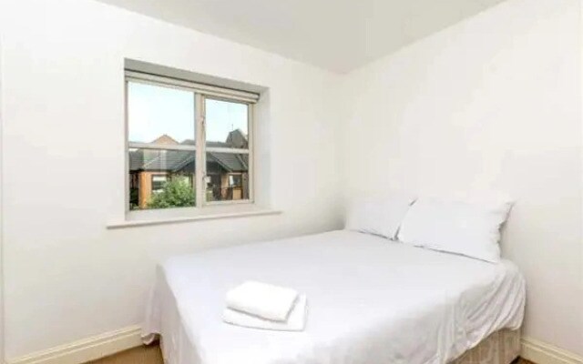 Millharbour Apartments