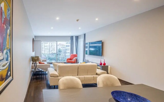 Modern 1bdr Residence With Pool, Gym & Parking