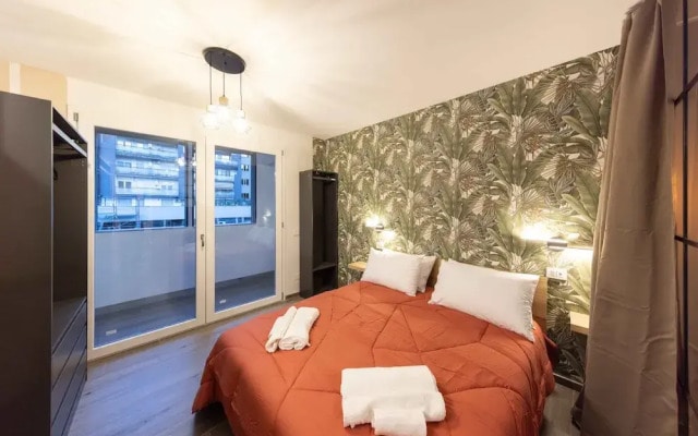 Urban Chic 2 Luxury Suites Apartment