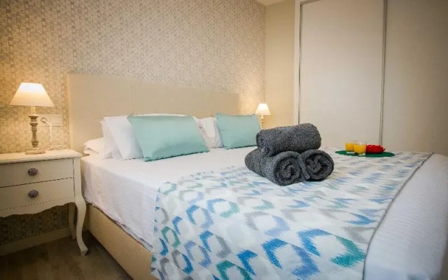 Holidays2Malaga Suites