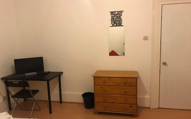 Poplar Guest House