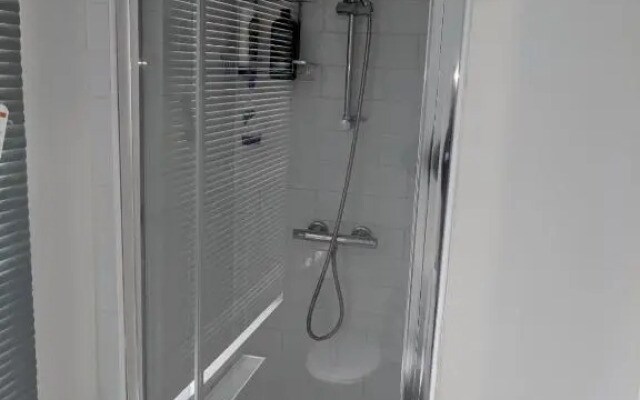 Fully equipped 1 bed flat in Croydon