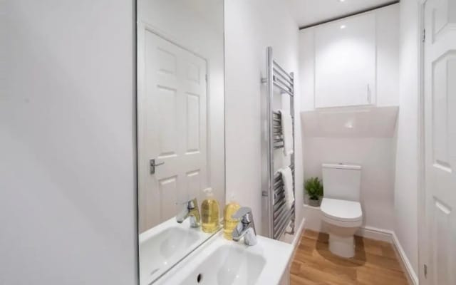 Henry Court Apartment 1