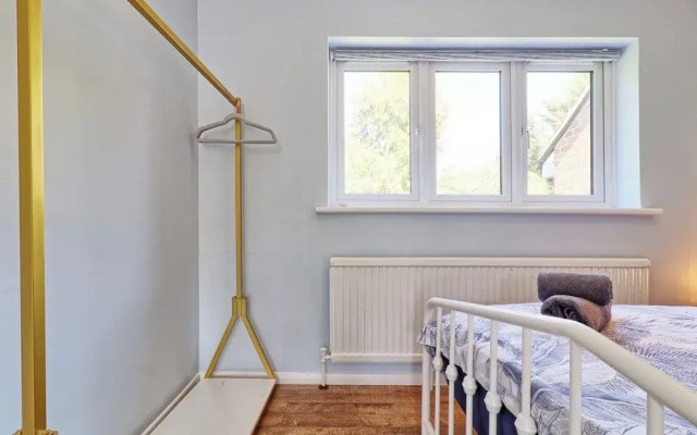 Tranquil Garden Retreat in Buckhurst Hill