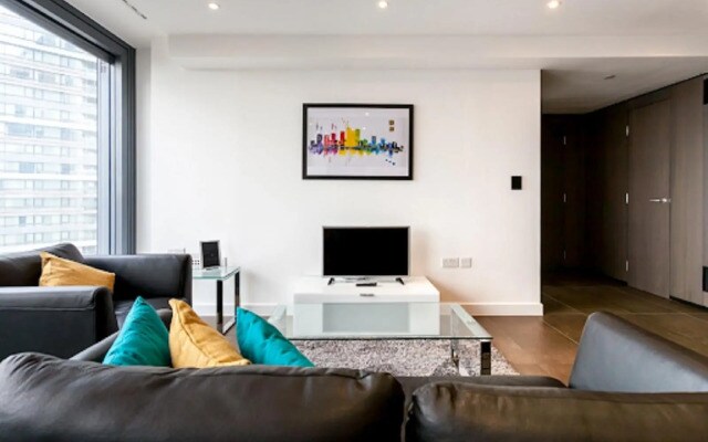 Premium One bedroom apartment City Road Basin