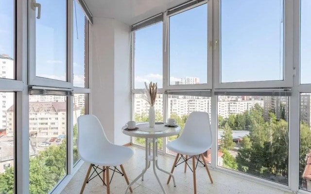Apartments Liberty City на проспекте Октября 84/4