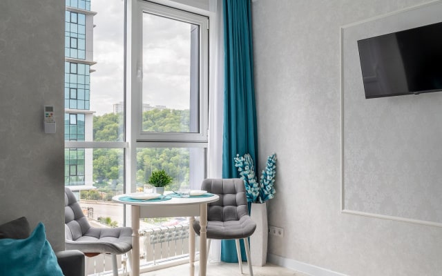 Real Apartments (Риал Апартментс) студия на улице Ясногорская 16/8к2