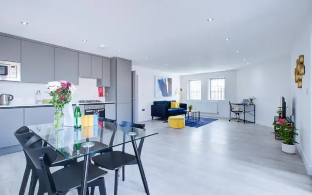Hybrid Resi - Uxbridge