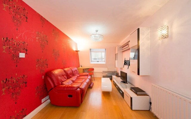 Beautiful West Ken One Bed Apartment