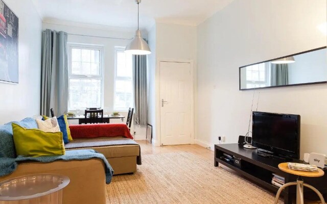 Spacious Comfy 2br Flat