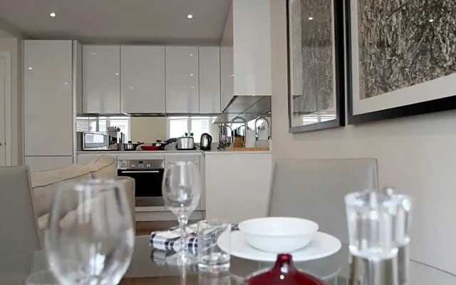 One Bedroom Serviced Apartment in Holborn, Chancery Lane