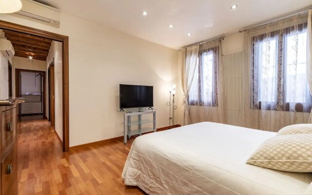 Al Campanile View and Terrace by Wonderful Italy