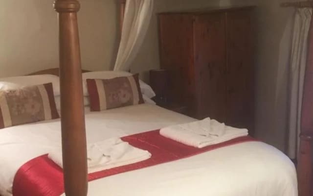 George Hotel