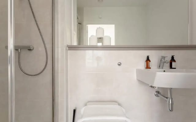 Contemporary 2 Bedroom Apartment in Haggerston