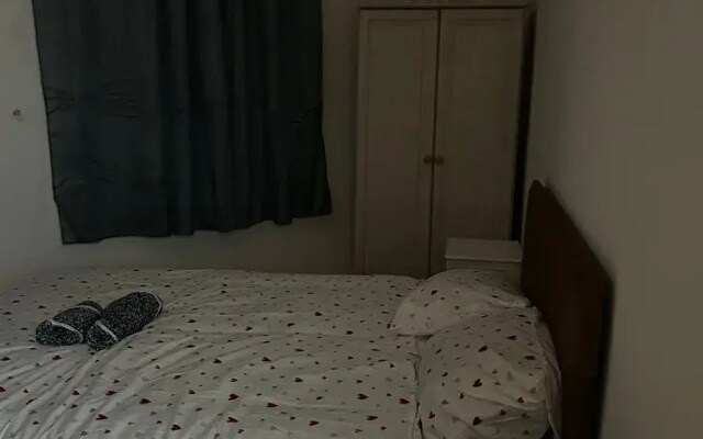 Stunning 4bedrooms Flat