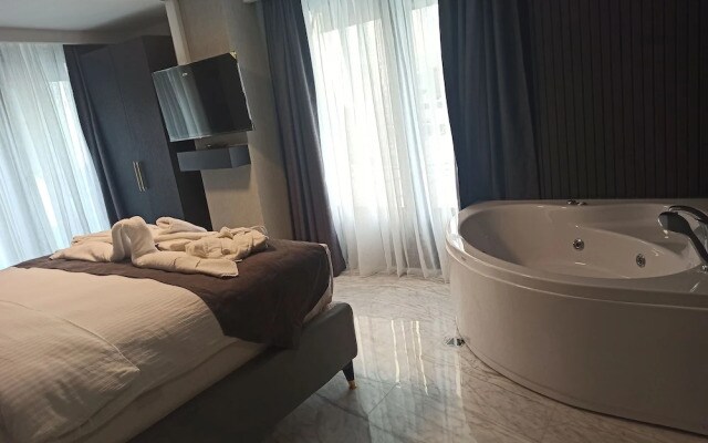 Hotel Kurucesme Business