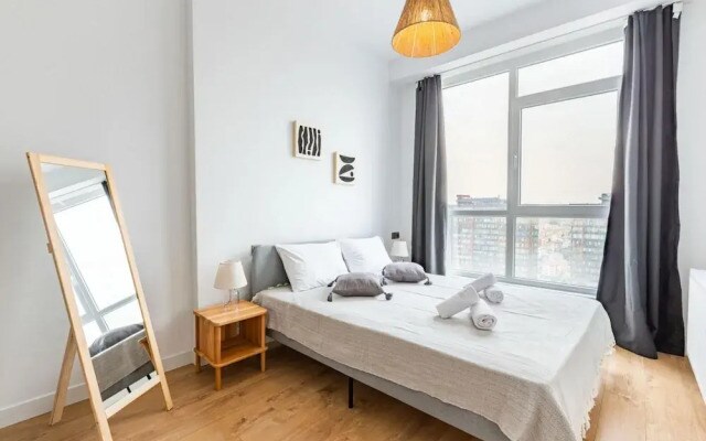 Modern Flat with Fantastic City View in Kadikoy