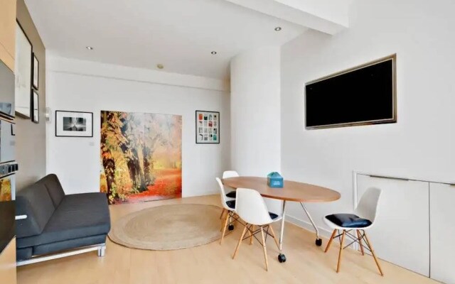 Converted Warehouse 1 bed apt in Clerkenwell