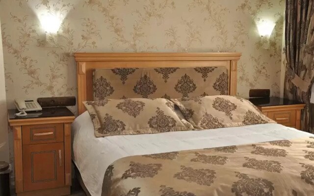 Grand Papirus Hotel