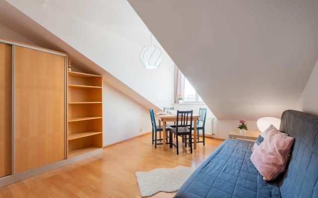 Nest Apartment