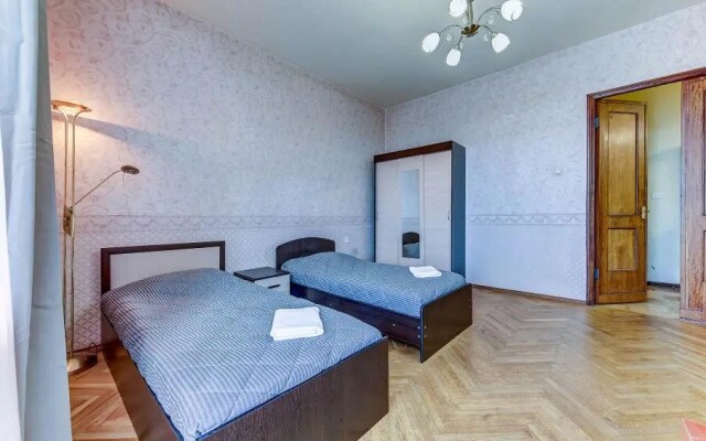 Гости Любят на проспекте Юрия Гагарина 35
