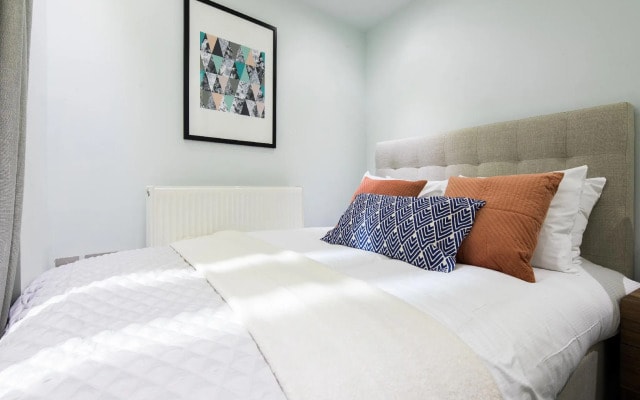 Lancaster Gate Hyde Park by LHC