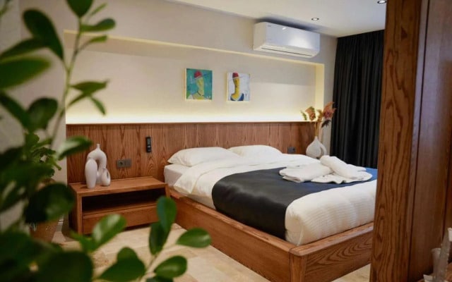 Khalkedon Suite