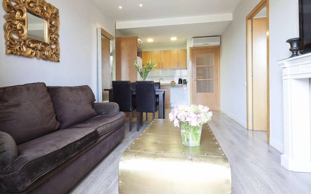Grandom Suites