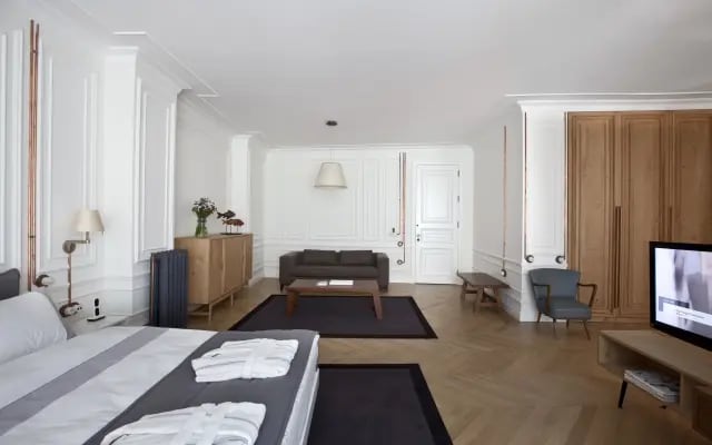 Karakoy Rooms