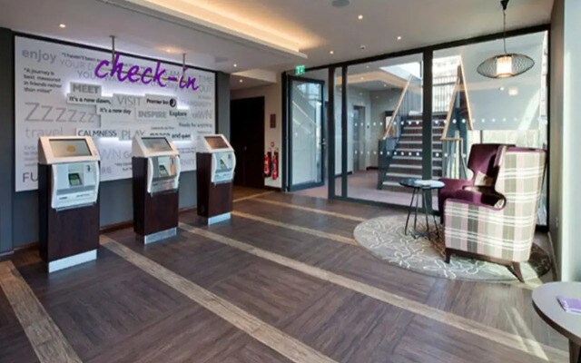 Premier Inn Staines Upon Thames