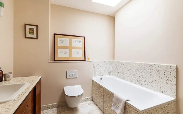Charming Kentish Town Flat