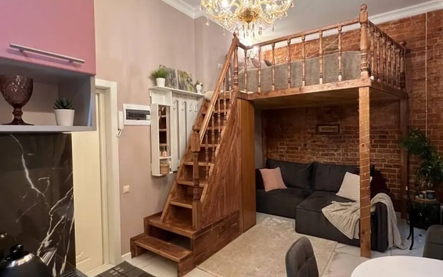 Lucky Room (Лаки Рум) на переулке Старокирочном
