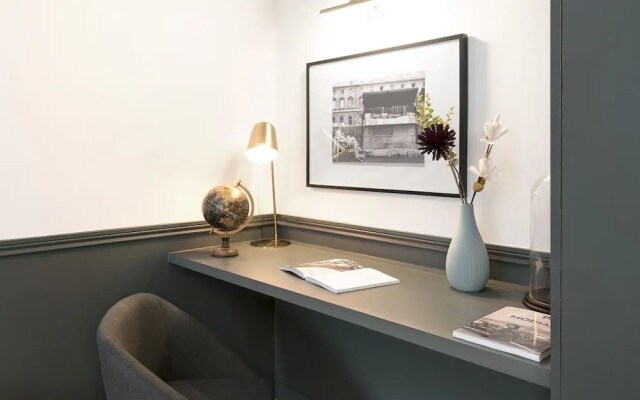 Luxury 2BDR Opera I by Livinparis