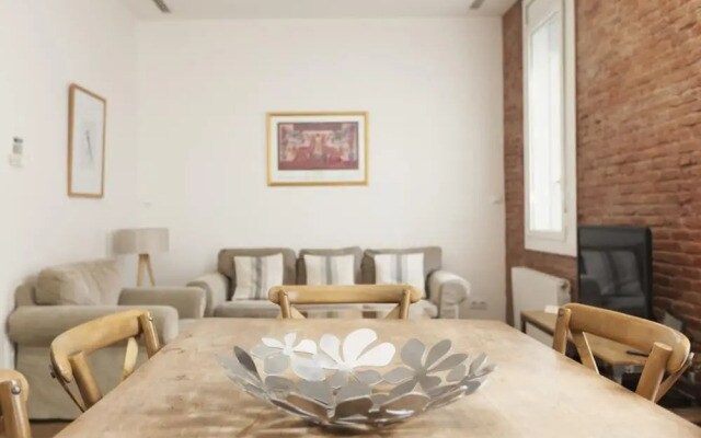 Akira Flats Roger de Flor Chic apartment