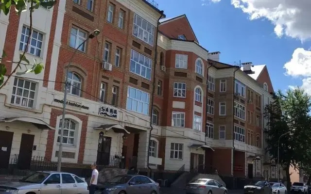 Апартаменты на улице Парижской Коммуны
