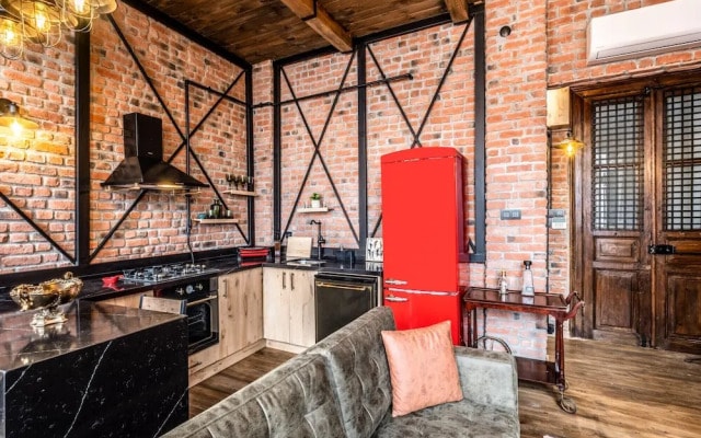 Flat With Galata Tower View Near Sishane Metro