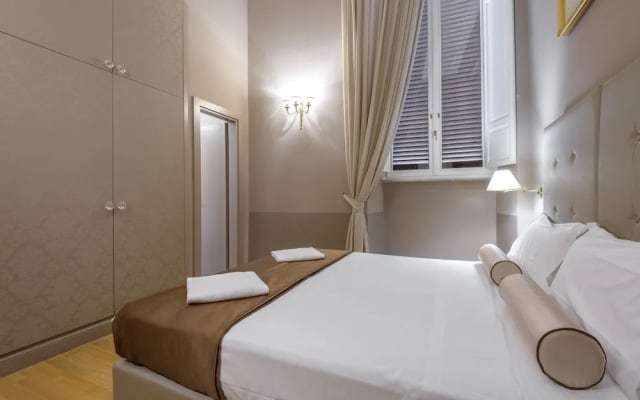 Travel & Stay - Navona 2