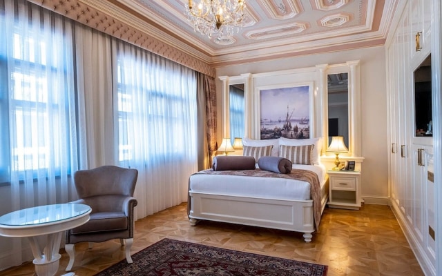 Ortakoy Hotel