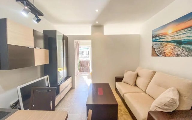¡Relax, terraza y wifi! A 50m de la playa