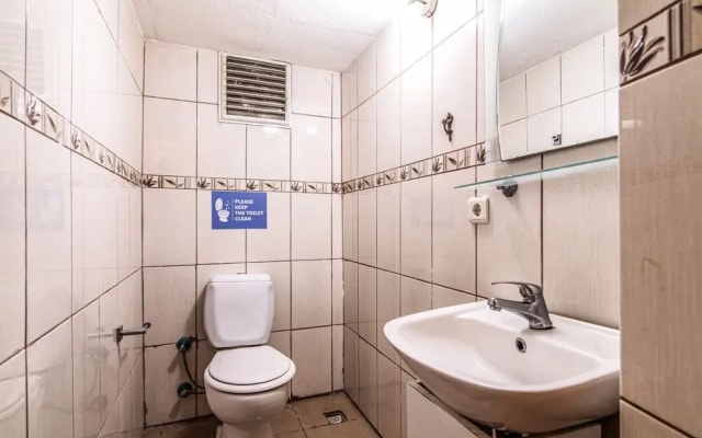 Cozy Home With Backyard in Sisli