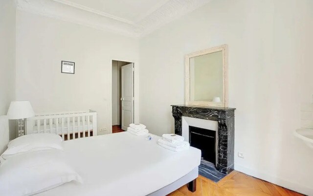 Splendid Spacious Apartment - Trocadero