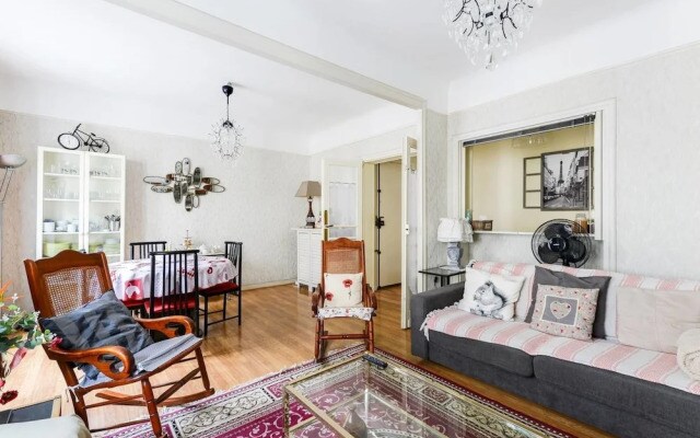 Beautiful Apt - 5 Mins to Chinatown