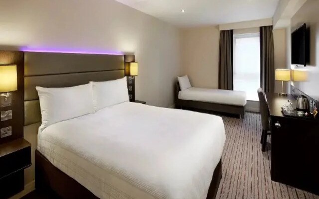 Premier Inn London Canary Wharf - Westferry