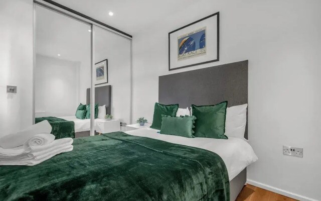 Classic One Bedroom Apartment in Camden